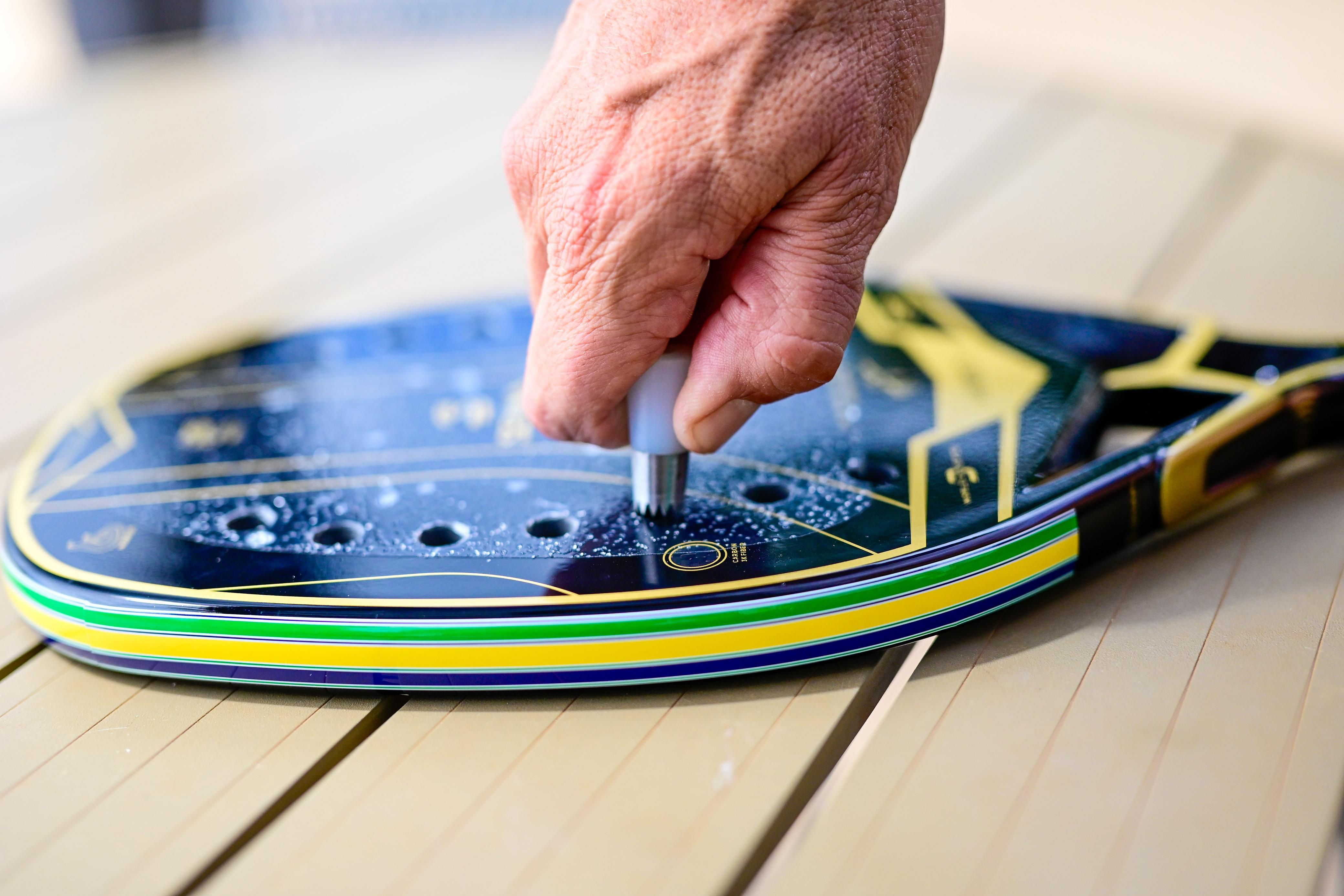 Raquete customização furo perfuração #2